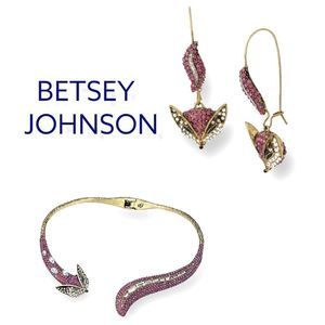 NWT BETSEY JOHNSON PETAL TO THE METAL FOX BRACELET AND DANGLE EARRINGS